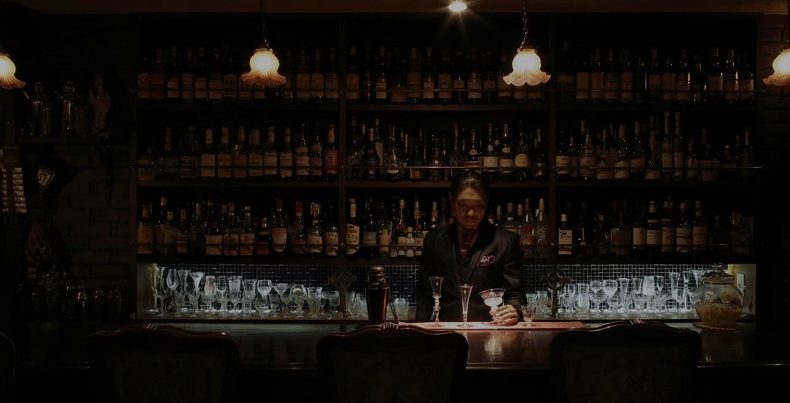 BAR DORAS 店内写真